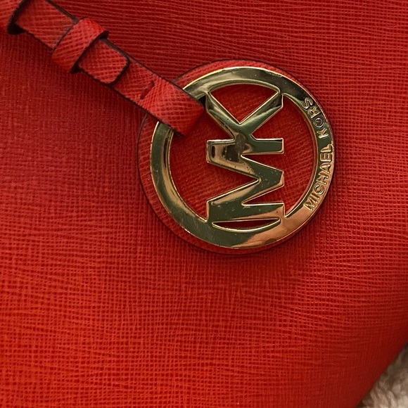 red michael kors purse - Picture 4 of 6